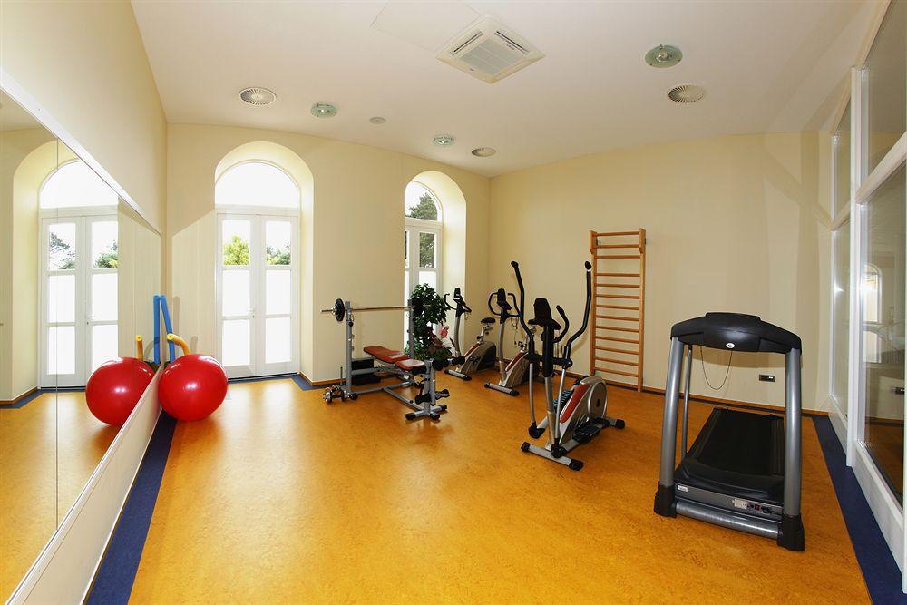 Hotel Kvarner Palace Криквеница Екстериор снимка