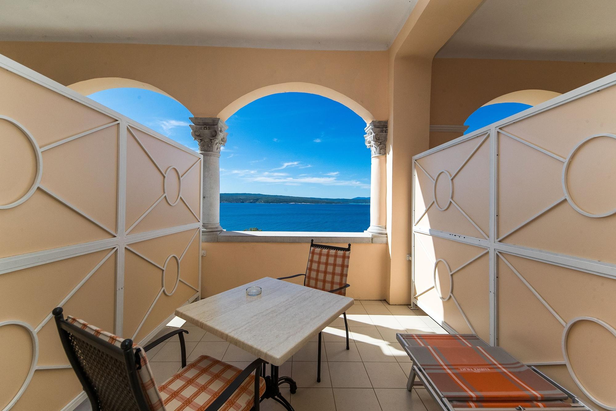 Hotel Kvarner Palace Криквеница Екстериор снимка