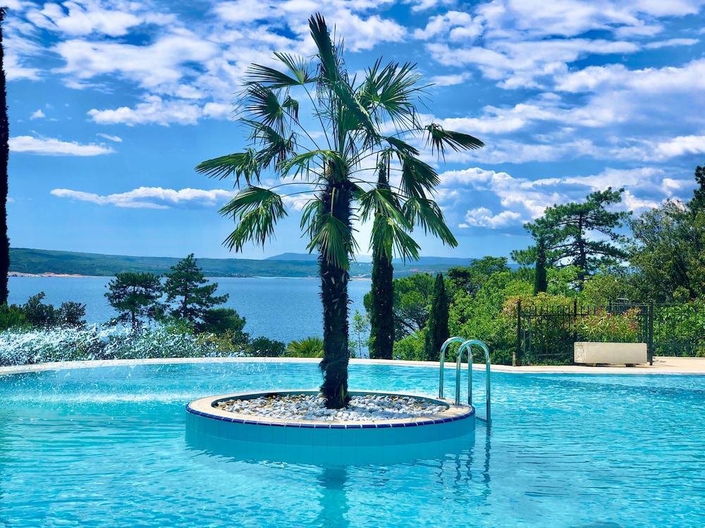 Hotel Kvarner Palace Криквеница Екстериор снимка