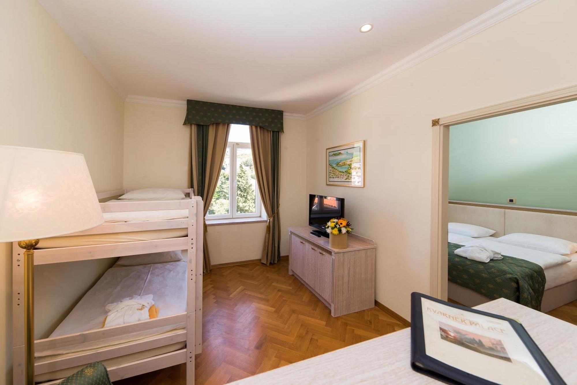 Hotel Kvarner Palace Криквеница Стая снимка