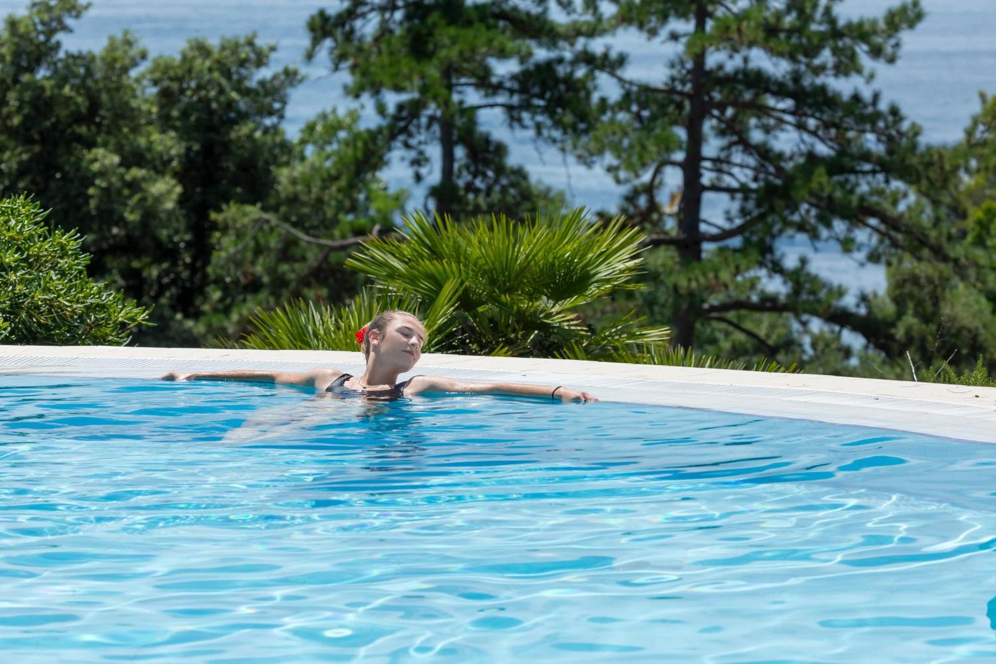Hotel Kvarner Palace Криквеница Екстериор снимка