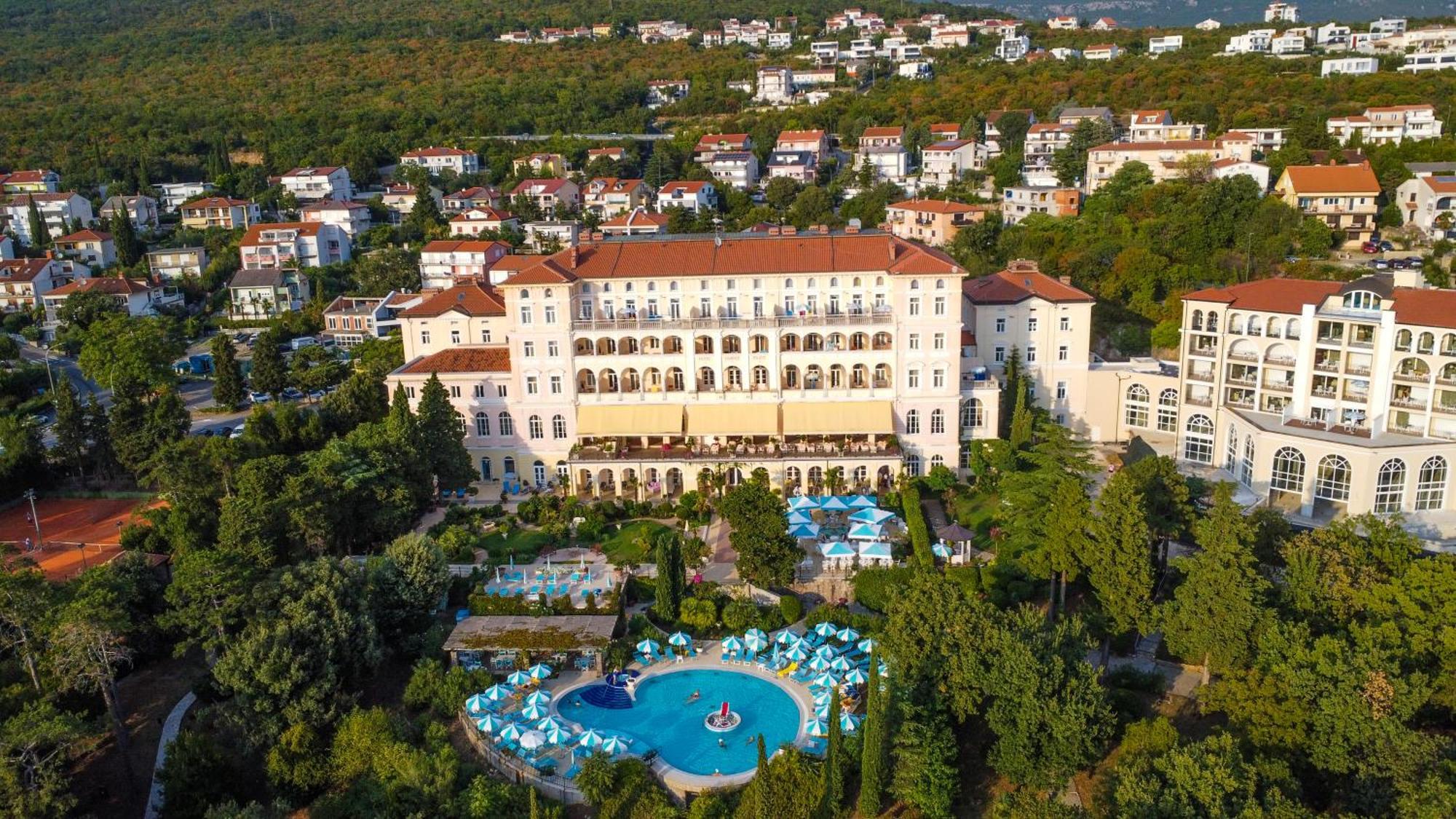 Hotel Kvarner Palace Криквеница Екстериор снимка